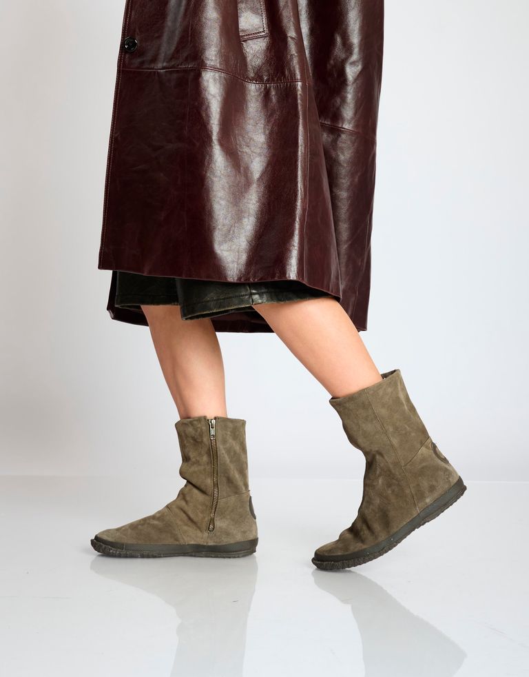 נעלי נשים - Aro - מגפיים מזמש WILLY - חום כהה3