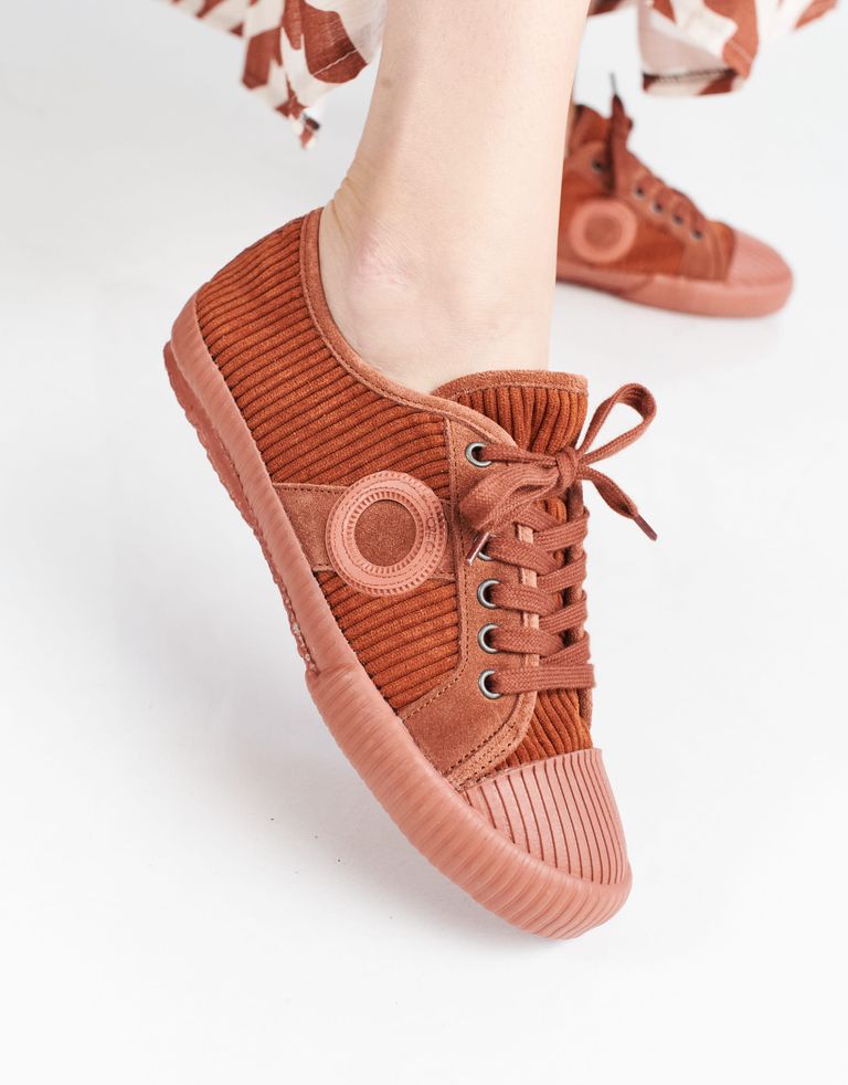 נעלי נשים - Aro - סניקרס קורדרוי CHARLIE - חמרה