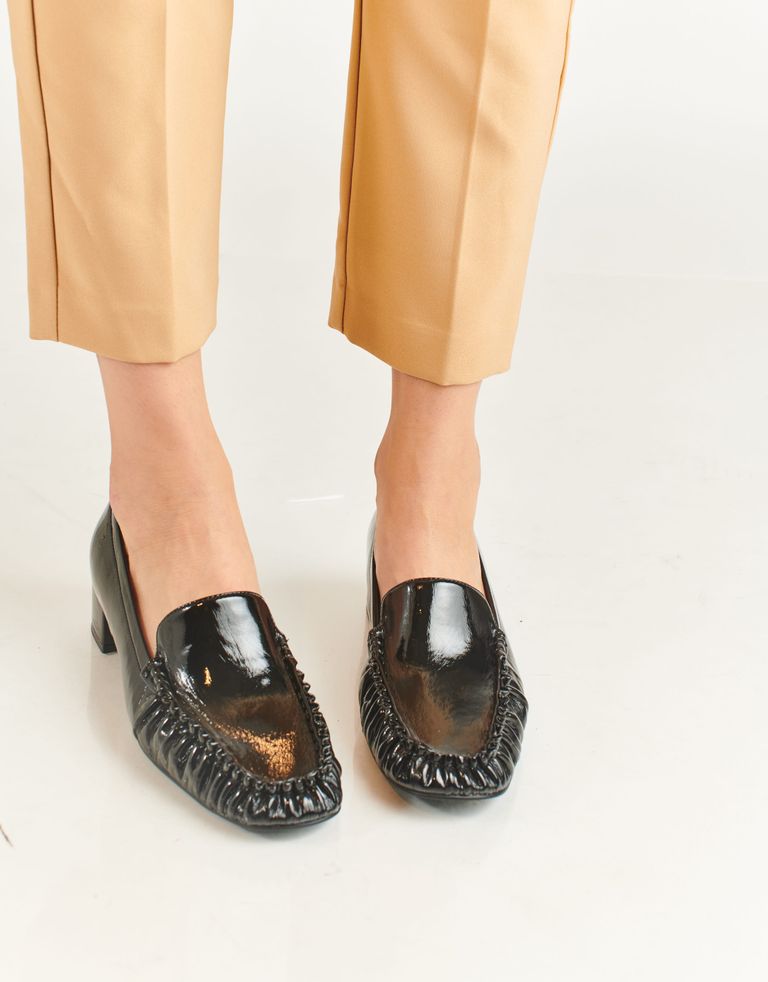 נעלי נשים - Jeffrey Campbell - מוקסינים מזמש MENTOR - שחור1