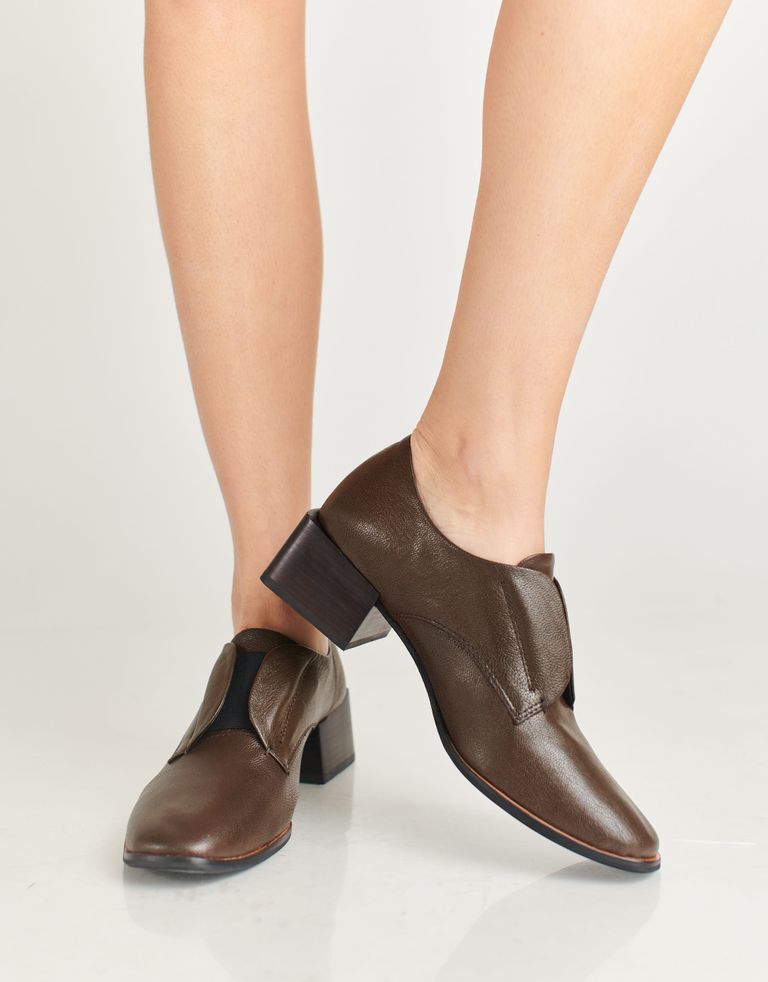 נעלי נשים - Yuko Imanishi - נעליים סגורות TSUBASA - חום2