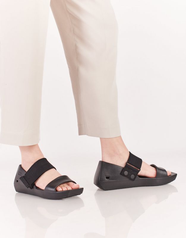 סנדלים HYBRID JANE LO United Nude | שופרא | shoofra