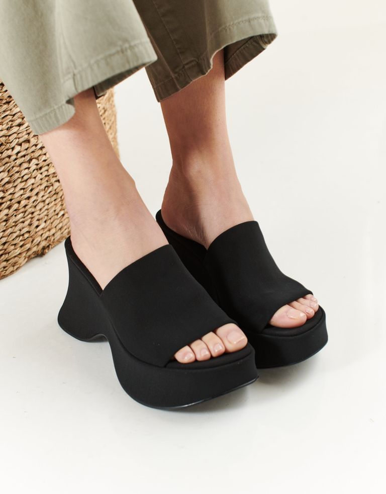 נעלי נשים - Jeffrey Campbell - כפכפי פלטפורמה מבד  6TEEN - שחור3