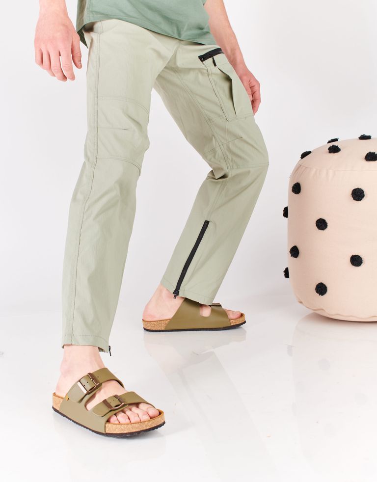 נעלי גברים - El Naturalista - כפכפי WARAJI VEGAN - חאקי2