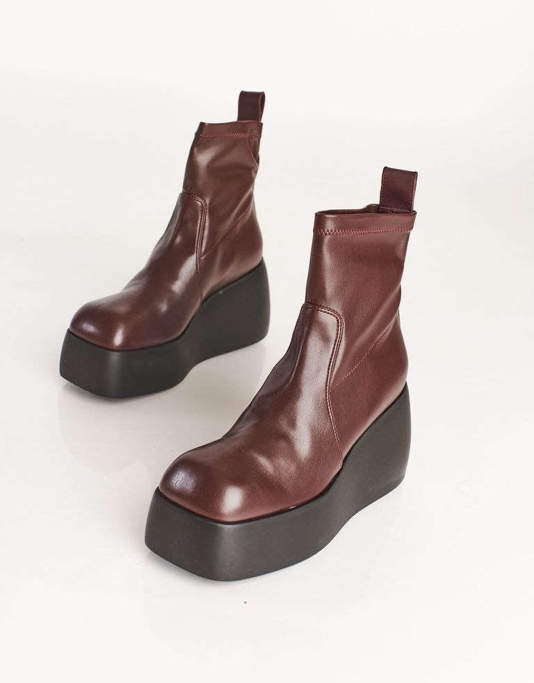 נעלי נשים - Oa Non fashion - מגפוני פלטפורמה PYXIS - חום