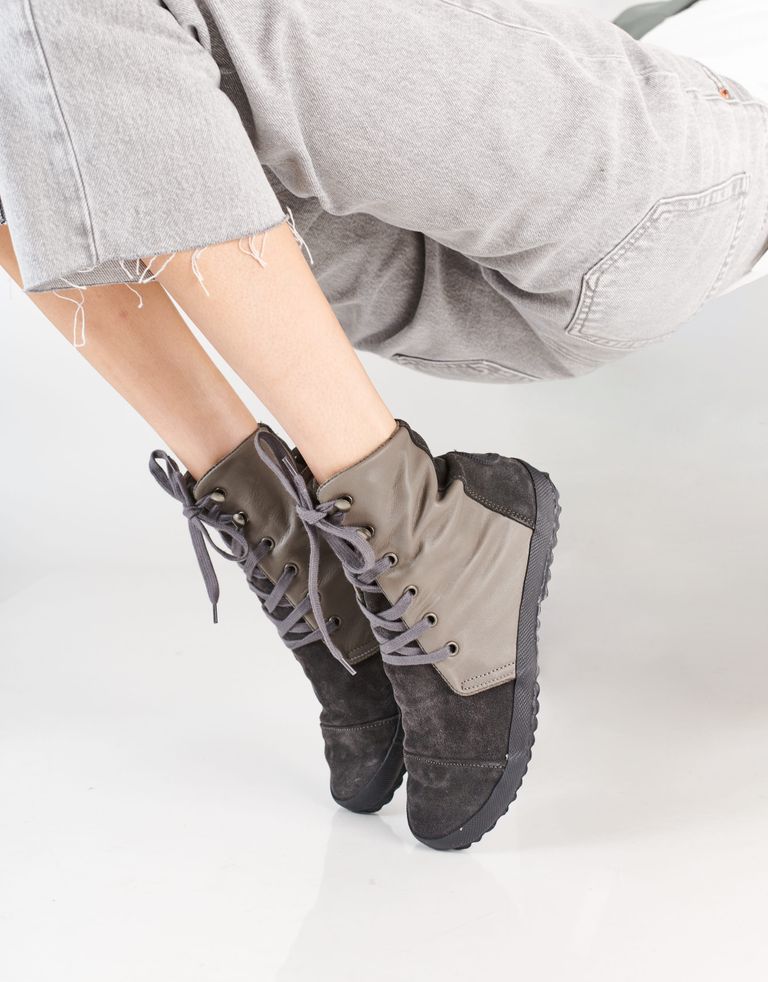 נעלי נשים - Aro - מגפונים עם שרוכים GUS - אפור