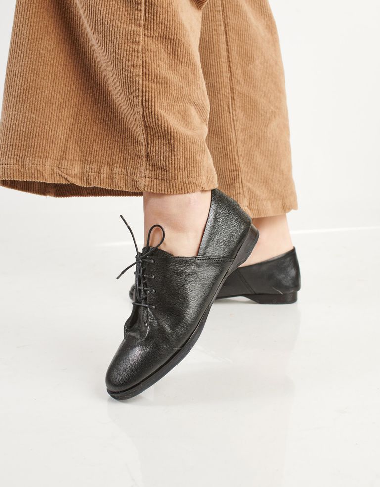 נעלי נשים - Yuko Imanishi - נעליים שטוחות FUKU - שחור1