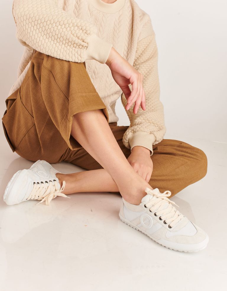 נעלי נשים - Aro - סניקרס נמוכות מעור IDO - לבן