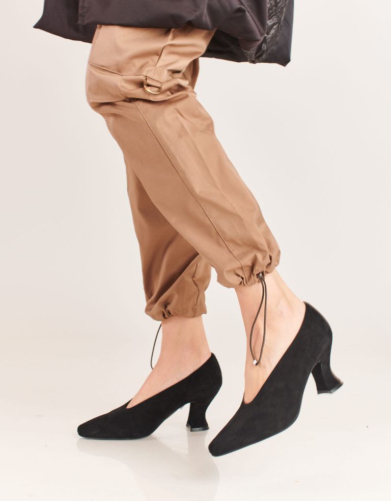 נעלי נשים - Jeffrey Campbell - נעלי סירה מזמש HINTS - שחור3