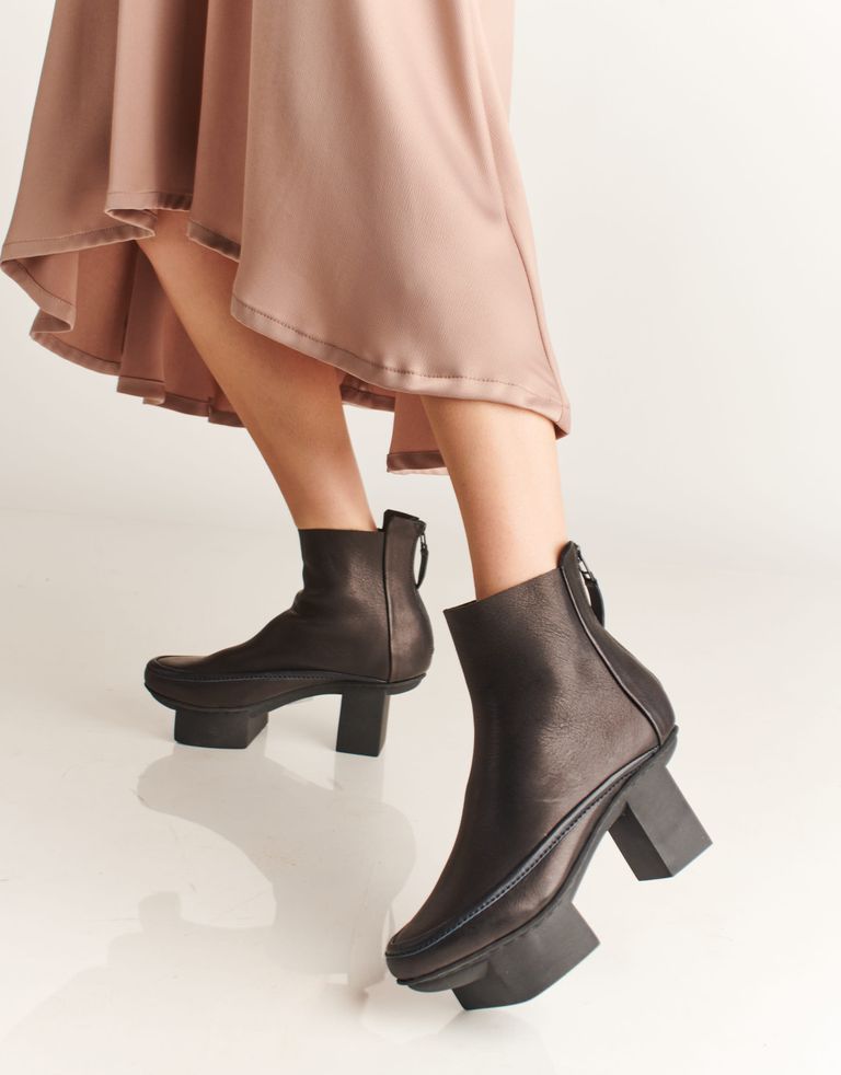 נעלי נשים - Trippen - מגפונים UPFLIT - שחור