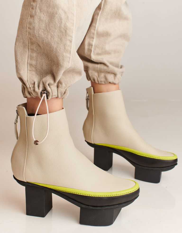 נעלי נשים - Trippen - מגפונים UPFLIT - אפור בהיר