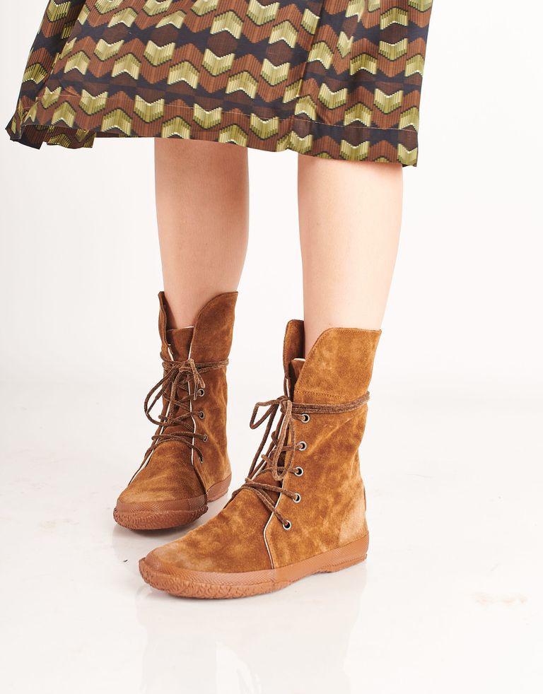 נעלי נשים - Aro - מגפי זמש WILLY - קאמל4