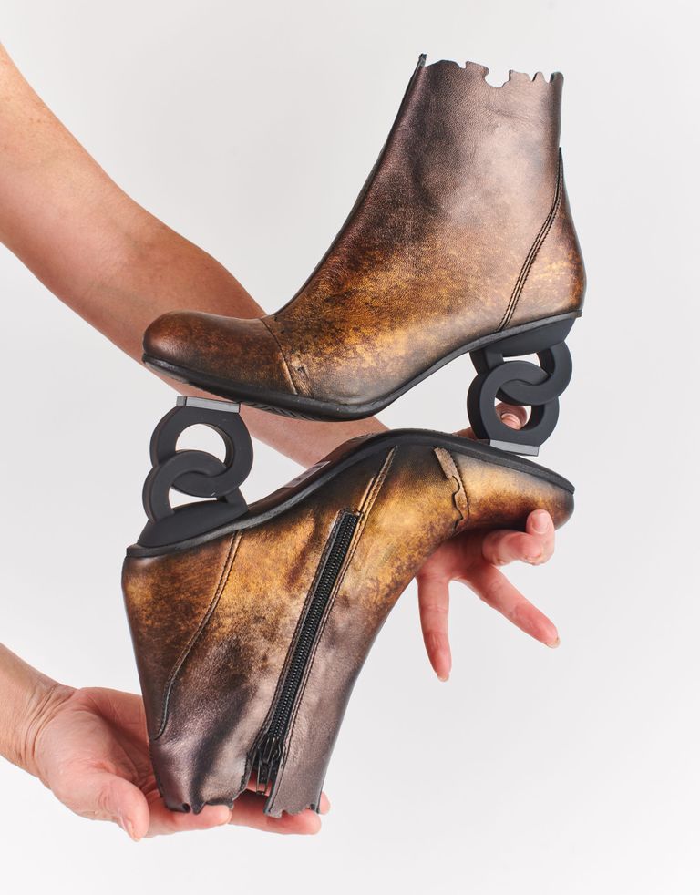 נעלי נשים - Papucei - מגפוני עקב CRESSIDA - נחושת