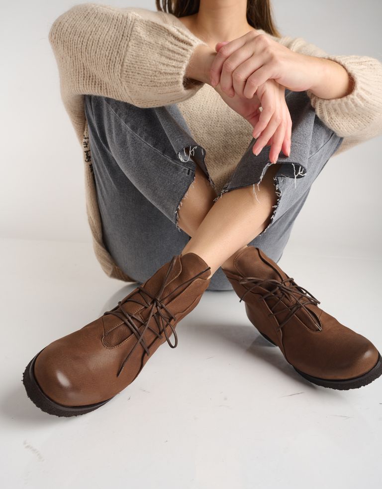 נעלי נשים - Vialis - מגפונים עם שרוכים KIOTO - חום