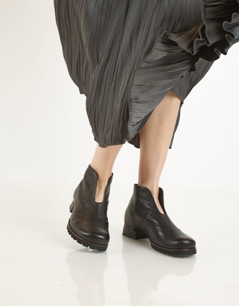 נעלי נשים - Vialis - מגפונים DOLXE - שחור