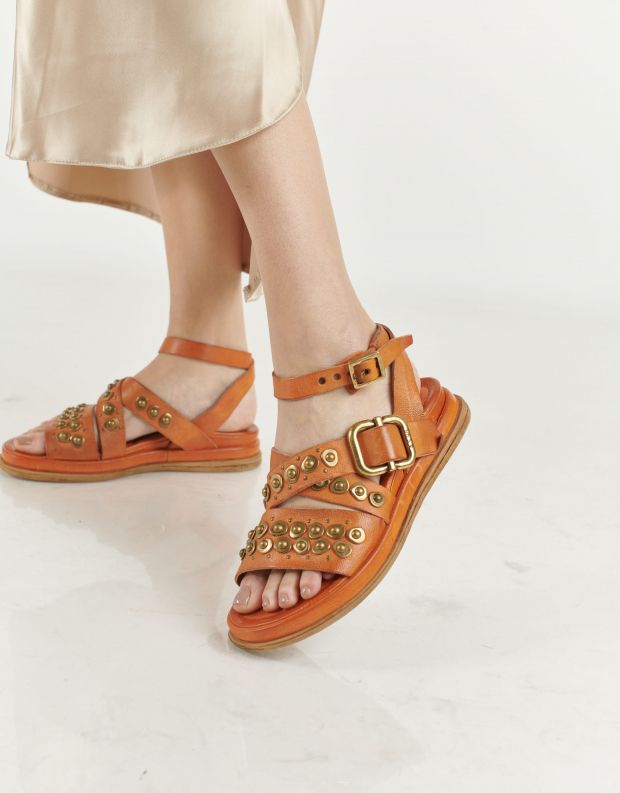 נעלי נשים - A.S. 98 - סנדלים עם ניטים SPOON - כתום