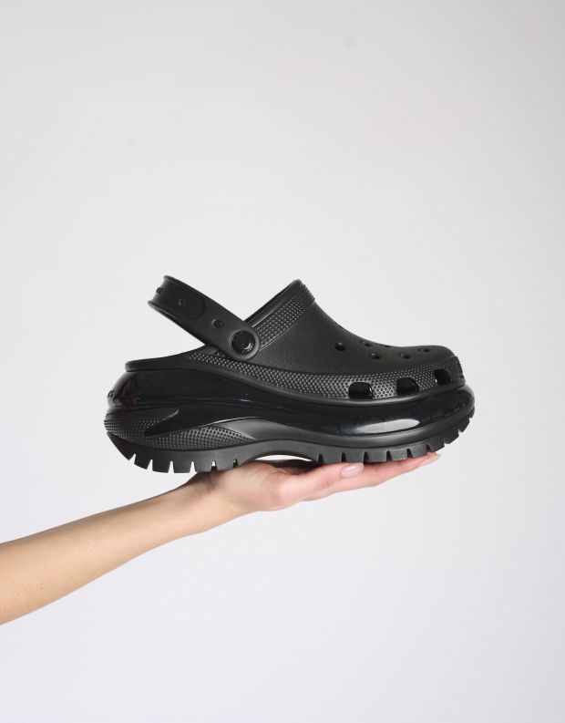 נעלי נשים - Crocs - סנדלים MEGA CRUSH - שחור