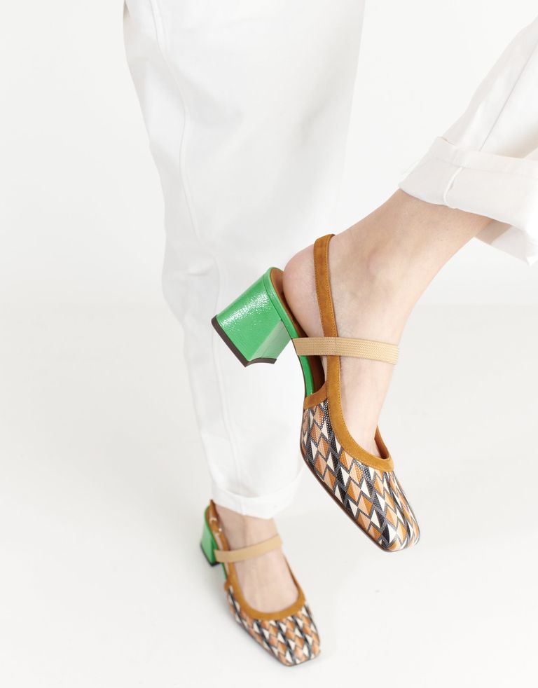 נעלי נשים - Chie Mihara - סנדלי עקב VOYAGE - חום   ירוק