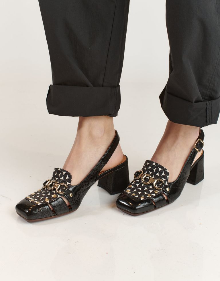 נעלי נשים - Chie Mihara - נעלי סירה עם הדפס VURURU - שחור