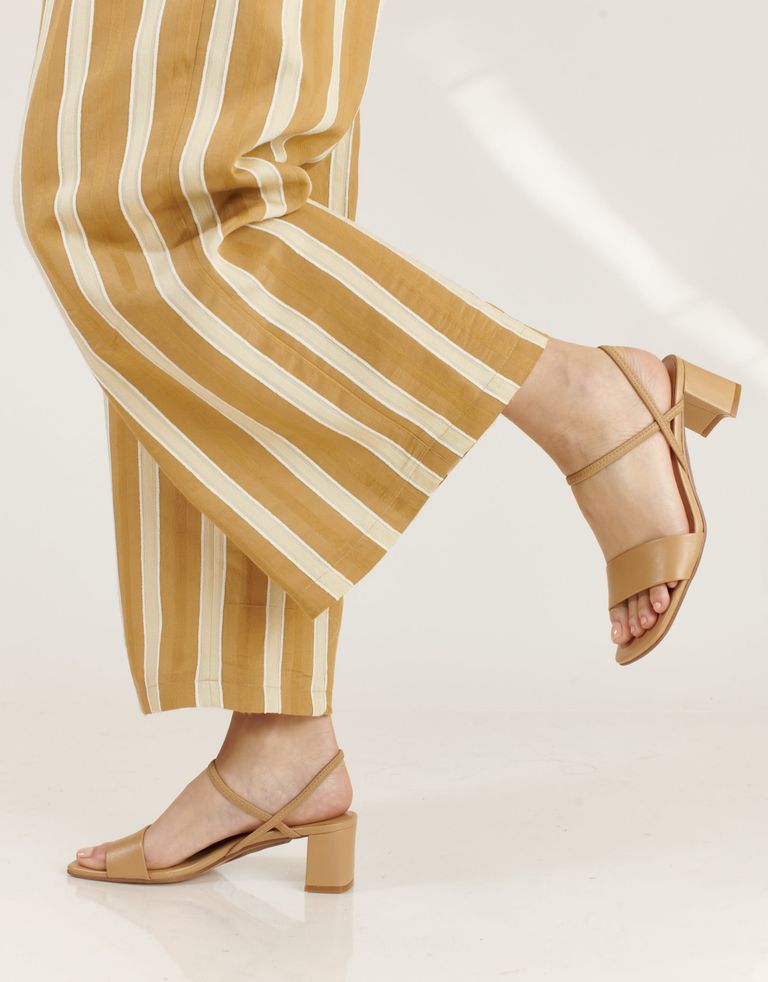 נעלי נשים - Jeffrey Campbell - סנדלי דמוי עור ADAPT - בז'3
