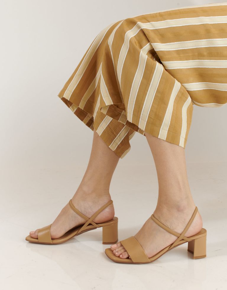 נעלי נשים - Jeffrey Campbell - סנדלי דמוי עור ADAPT - בז'4