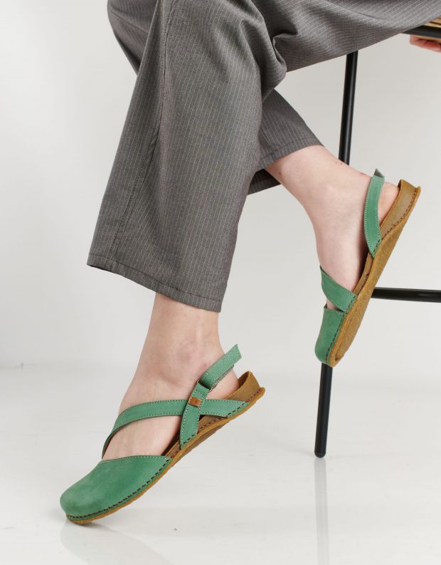 נעלי נשים - El Naturalista - סנדלים סגורים PANGLAO - ירוק