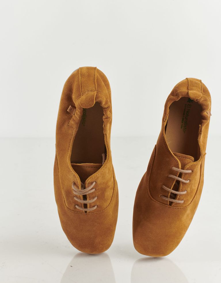 נעלי נשים - El Naturalista - נעלי עור שטוחות CROCHE - קאמל