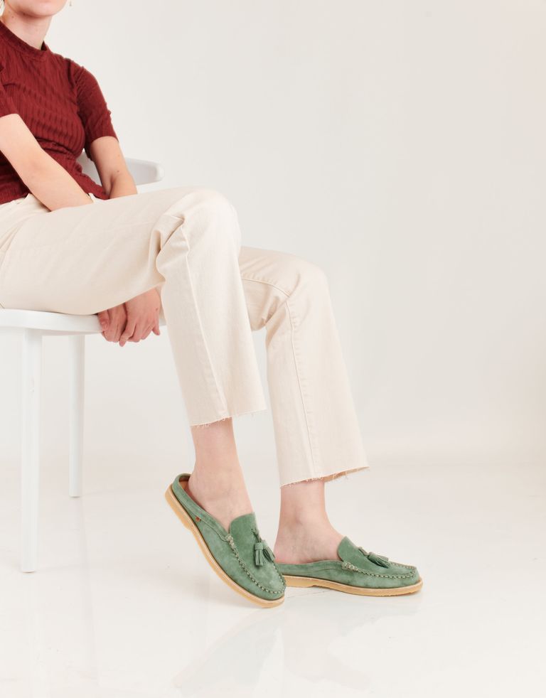 נעלי נשים - El Naturalista - כפכפי זמש PLANTAE - ירוק