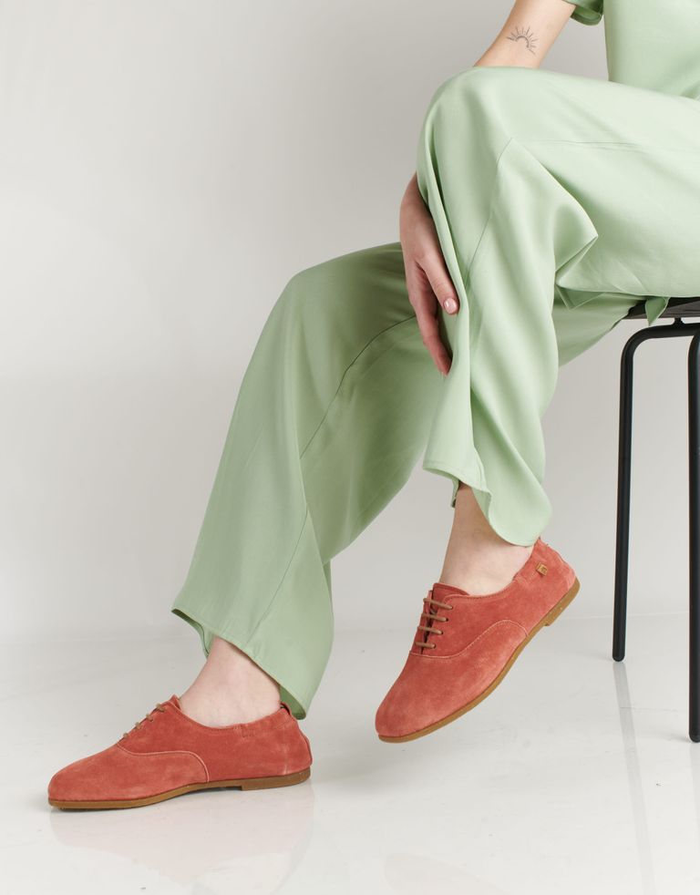 נעלי נשים - El Naturalista - נעלי עור שטוחות CROCHE - קורל