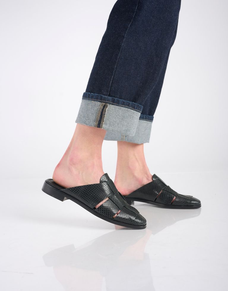 נעלי נשים - Jeffrey Campbell - כפכפי מיולז EASTIN  נחש - כחול3