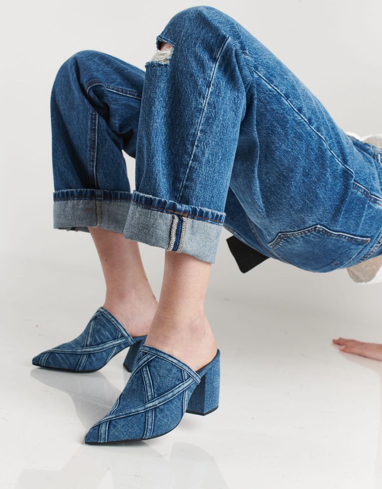 נעלי נשים - Jeffrey Campbell - כפכפי ג'ינס עם עקב SWAG - כחול