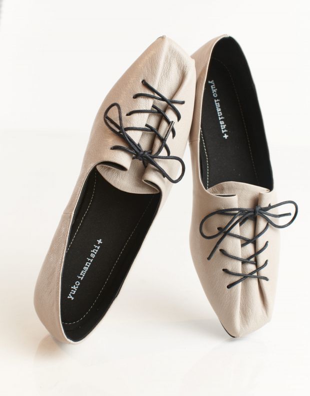 נעלי נשים - Yuko Imanishi - נעלי עור שטוחות KOTONE - אפור בהיר