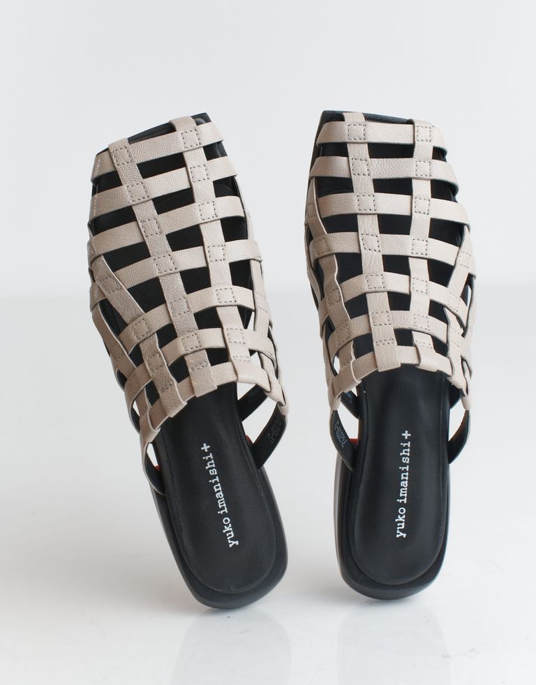 נעלי נשים - Yuko Imanishi - כפכפים קלועים SYURI - אפור-בהיר