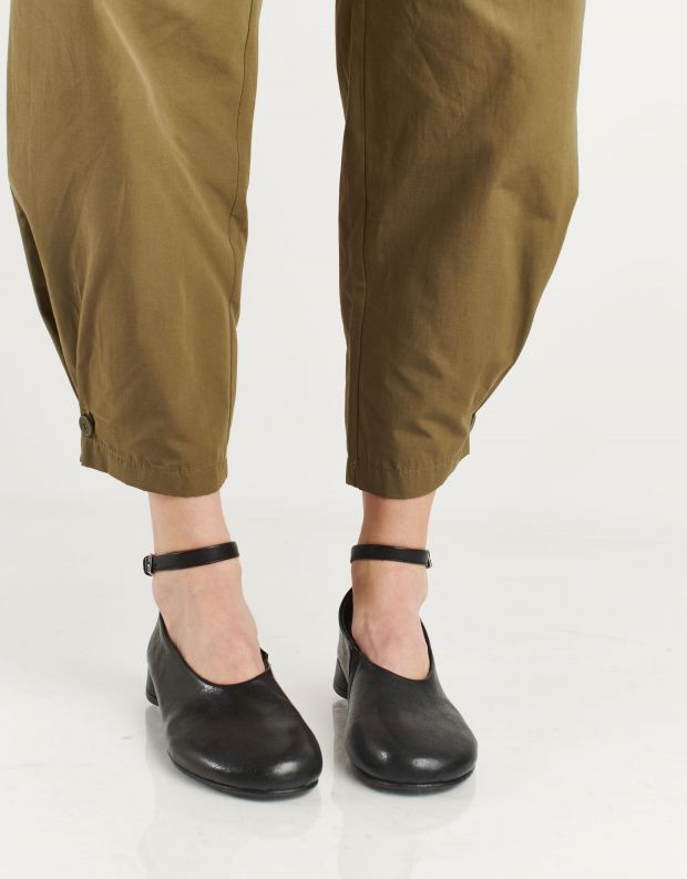 נעלי נשים - Ernesto Dolani - נעלי עור עם קולר GALA - שחור