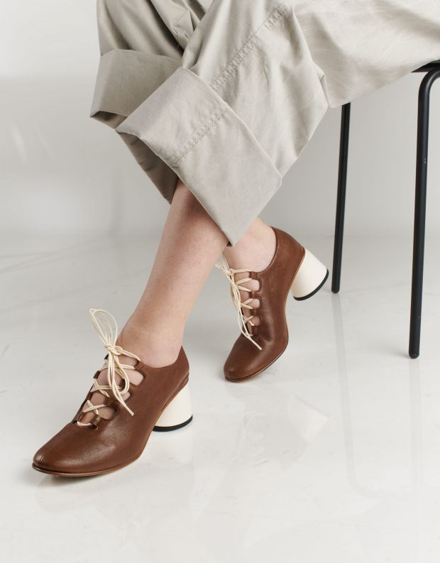 נעלי נשים - Ernesto Dolani - נעלי עקב עם שרוכים TEREZA - חום