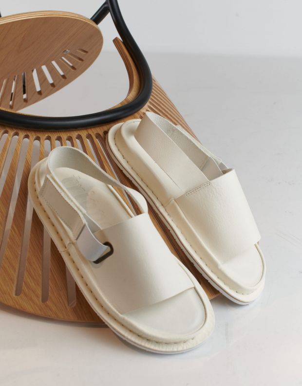 נעלי נשים - Trippen - סנדלים SAFEGUARD ZORI - לבן