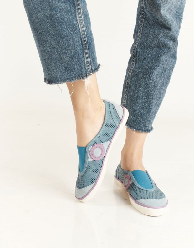 נעלי נשים - Aro - סליפ און PICADA - תכלת