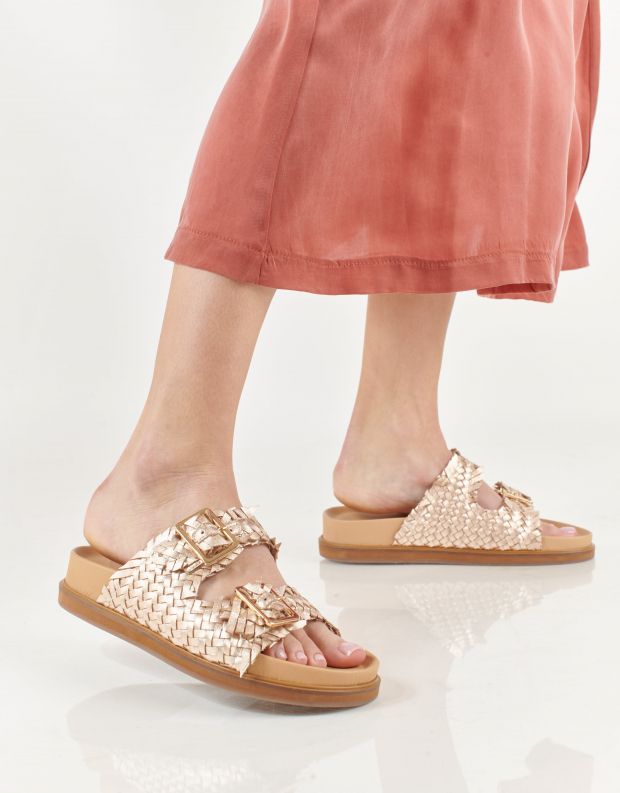 נעלי נשים - Salt+Umber - כפכפים קלועים SANTIAGO - זהב