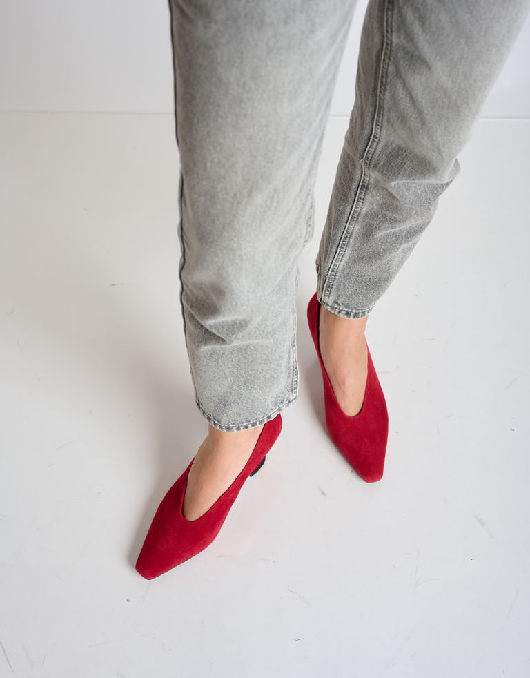 נעלי נשים - Jeffrey Campbell - נעלי סירה מזמש HINTS - אדום4