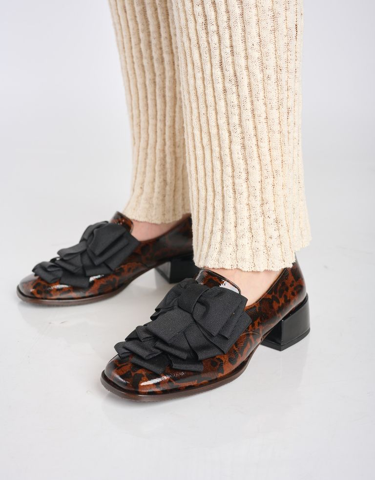 נעלי נשים - Chie Mihara - נעלי מוקסין ZAPAME - חום מנומר4