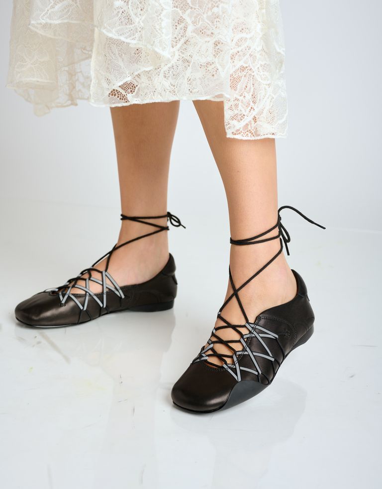 נעלי נשים - Jeffrey Campbell - נעליים שטוחות M-V-P - שחור4