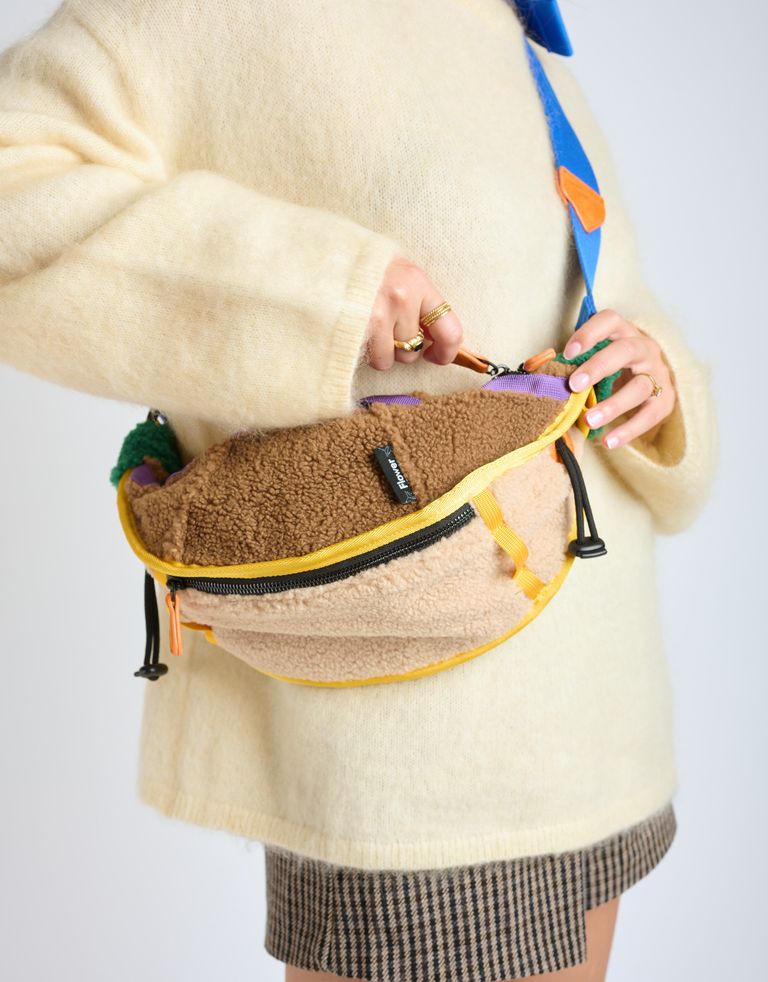 Flower Mountain - תיק פאוצ' FM - בז'   חום4