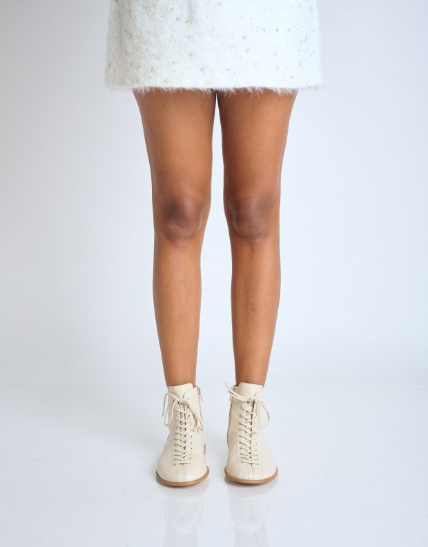 נעלי נשים - Jeffrey Campbell - מגפונים שטוחים BOXXED - אופוויט