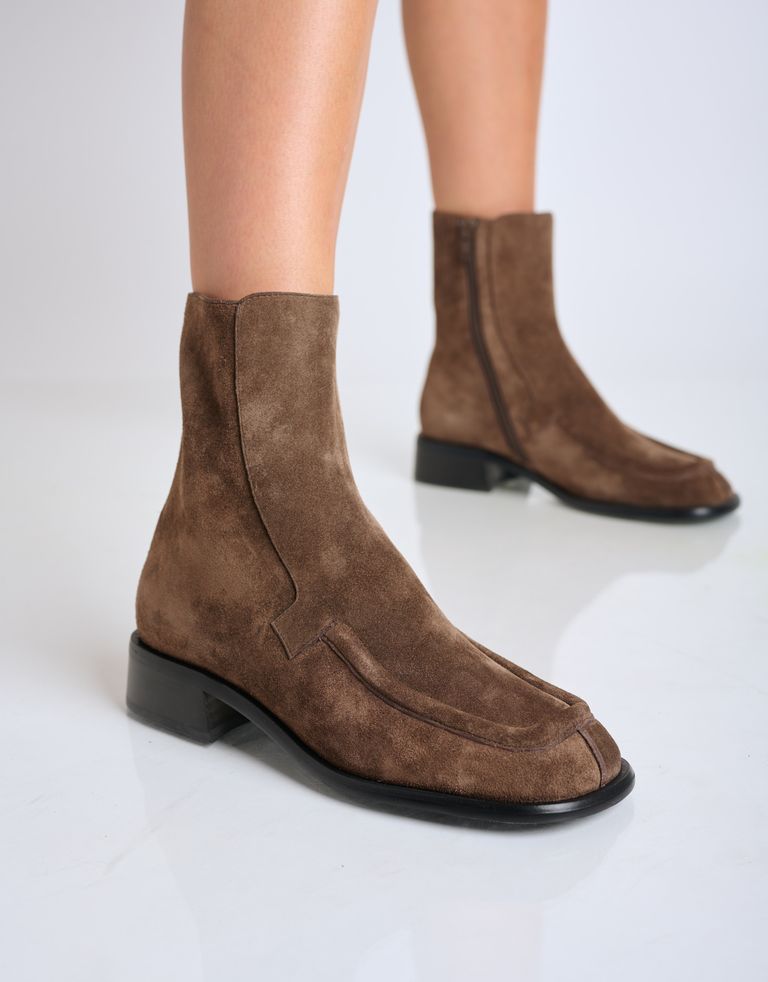 נעלי נשים - Jeffrey Campbell - מגפונים שטוחים מזמש  ODET - חום4