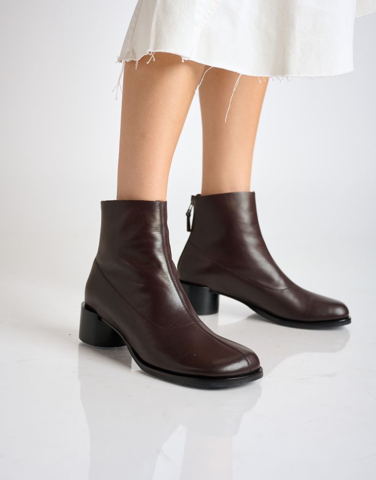 נעלי נשים - Yuko Imanishi - מגפונים עם עקב ZAKI - חציל3