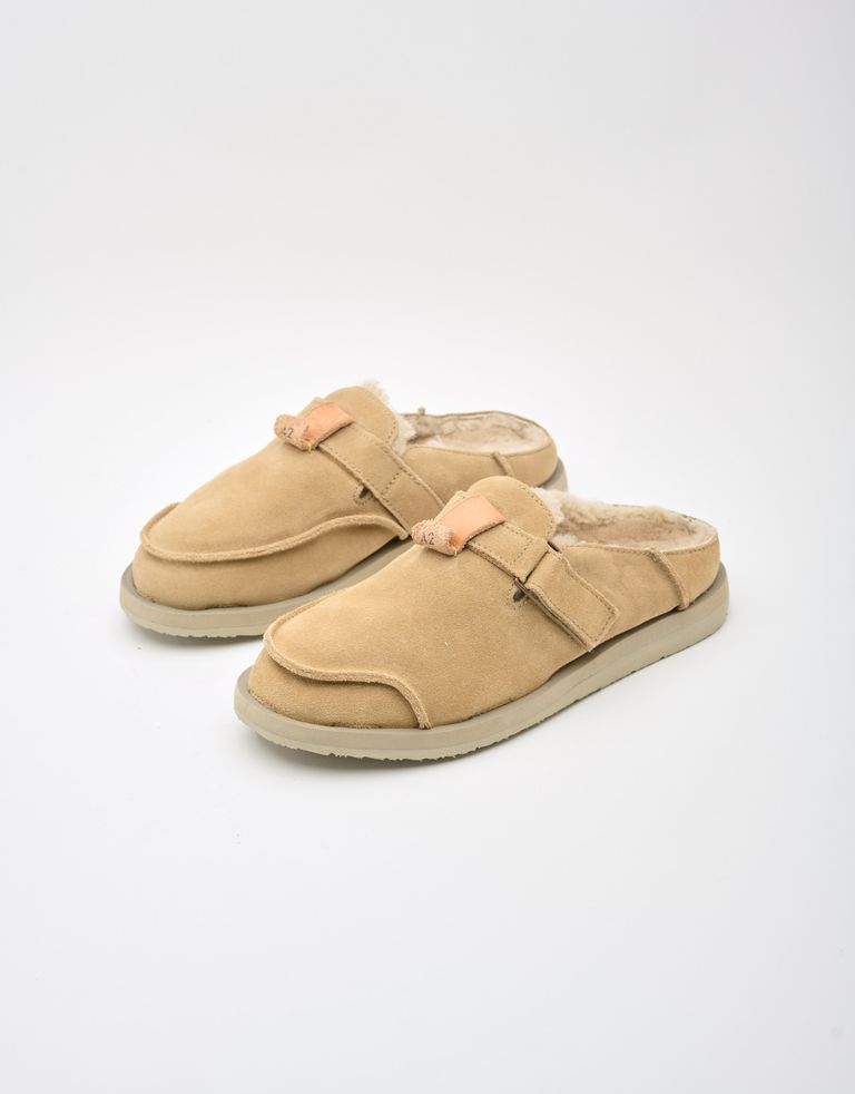 נעלי גברים - Satorisan - כפכפי זמש  UWABAKI - בז'2