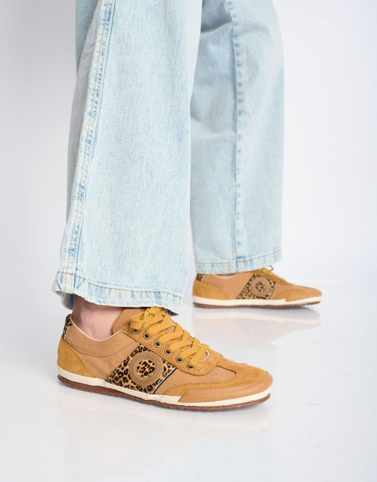 נעלי נשים - Aro - סניקרס משולבות MAY - קאמל4