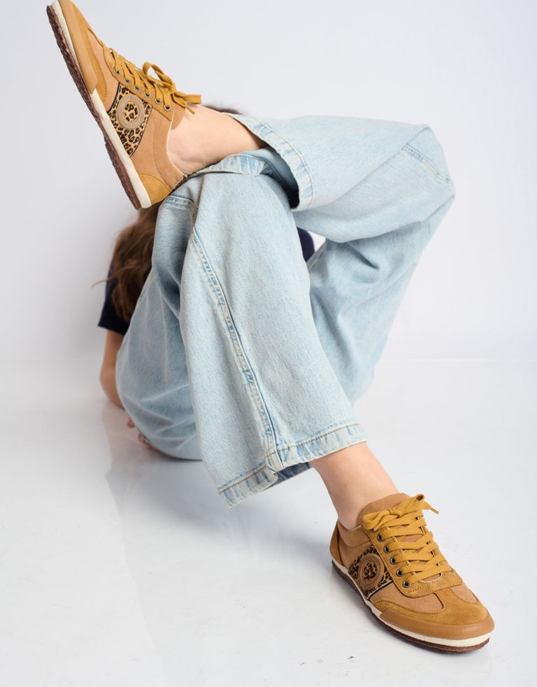 נעלי נשים - Aro - סניקרס משולבות MAY - קאמל1