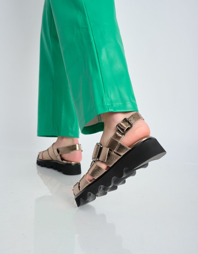 נעלי נשים - Yuko Imanishi - סנדלי דייגים CHIE - ברונזה2