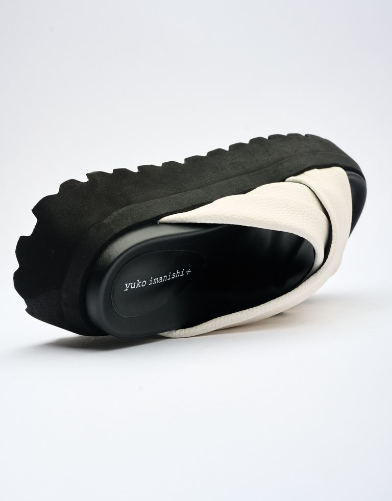 נעלי נשים - Yuko Imanishi - כפכפי פלטפורמה איקס MIA - אופוויט4