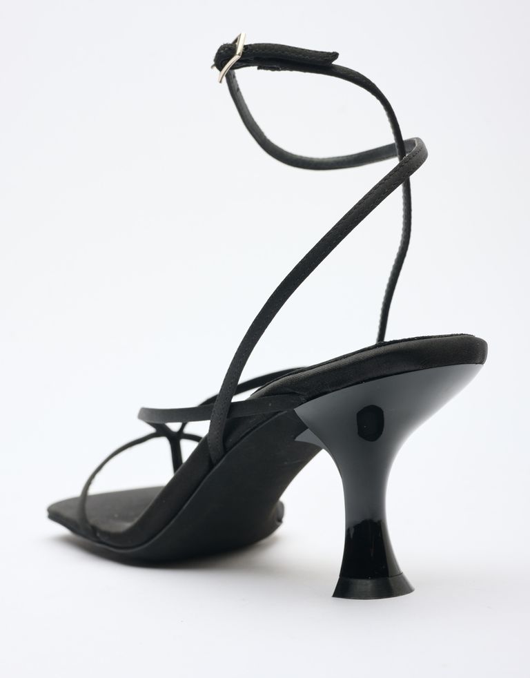 נעלי נשים - Jeffrey Campbell - סנדלי עקב סאטן FLUXX - שחור4